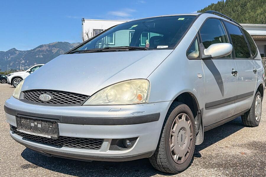 Van Ford Galaxy Trend 1,9 PD TD